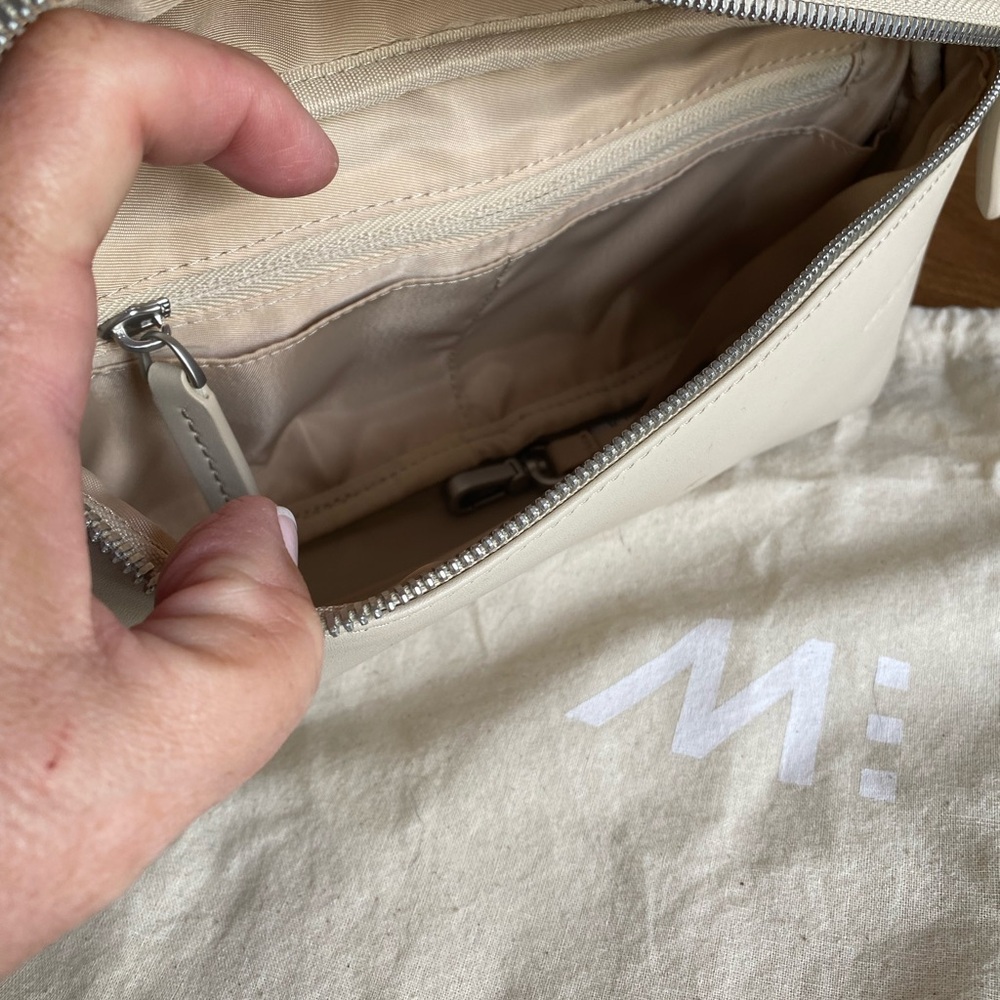MONOS sling bag - Picture 5 of 5